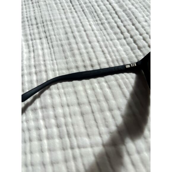 Maui Jim Cruzem Matte Black Hawaii Lava Rectangular Sunglasses - Picture 5 of 8